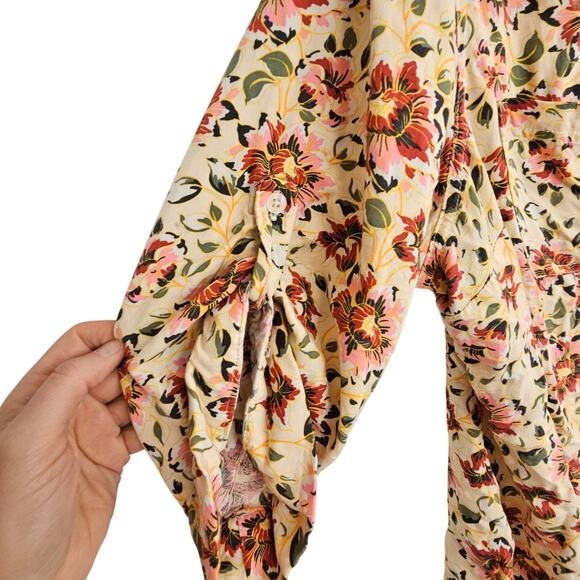 Torrid Harper Blouse Twill Floral Sand Romantic Feminine Plus Size 3X Brunch - Picture 5 of 8